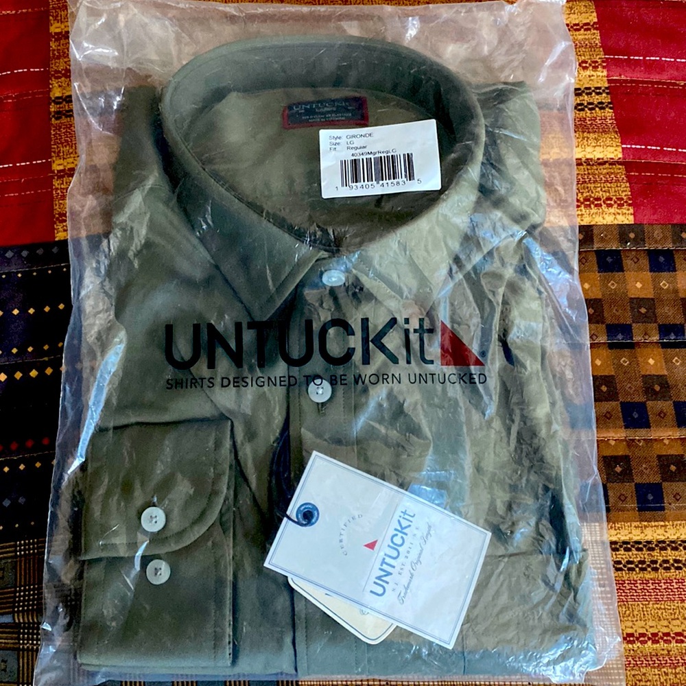 UNTUCKit shirt